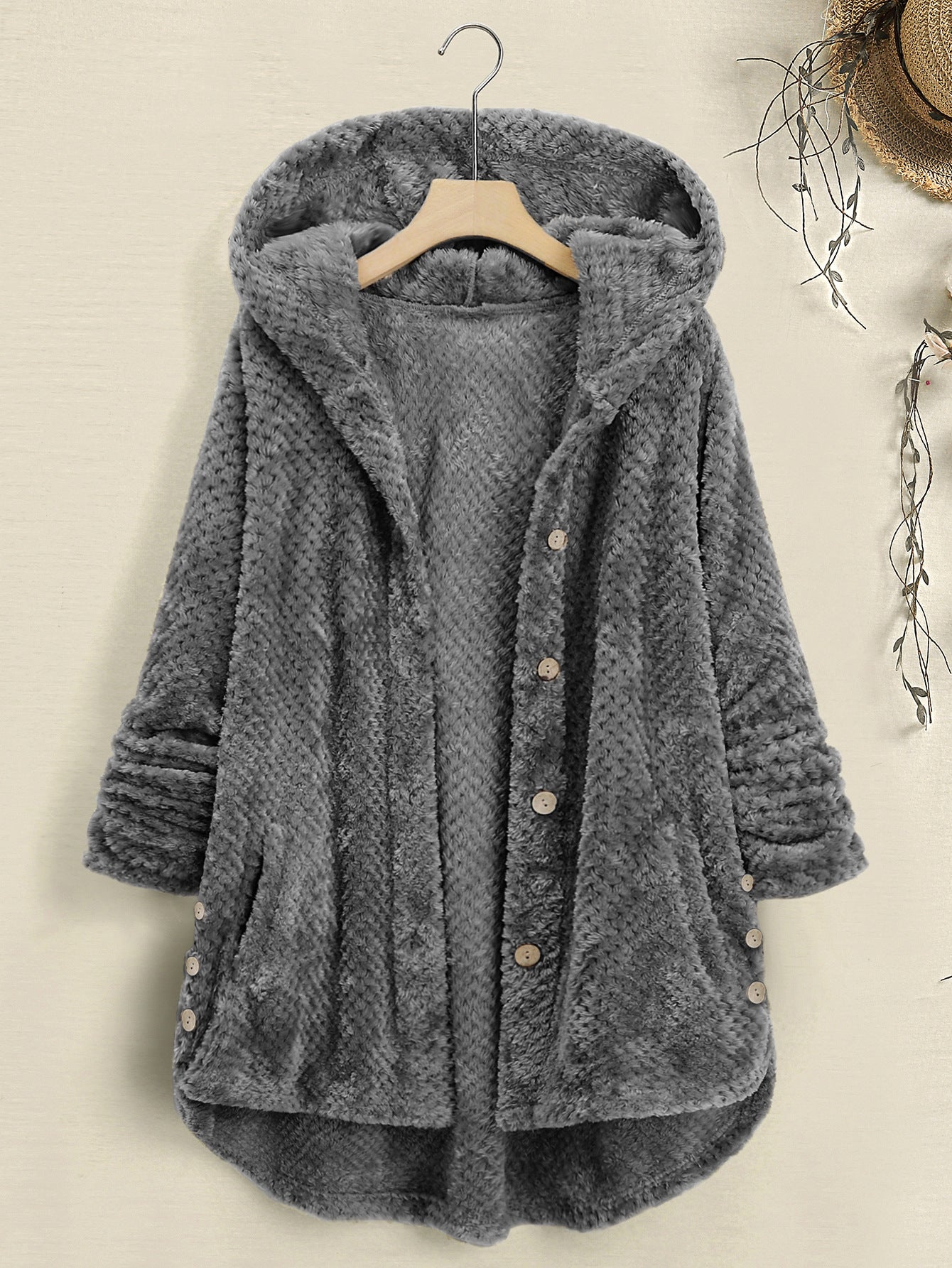 Mila Coat – Enveloping elegance for the coldest days