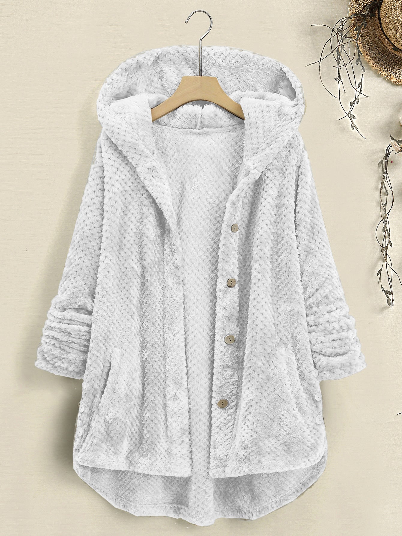 Mila Coat – Enveloping elegance for the coldest days